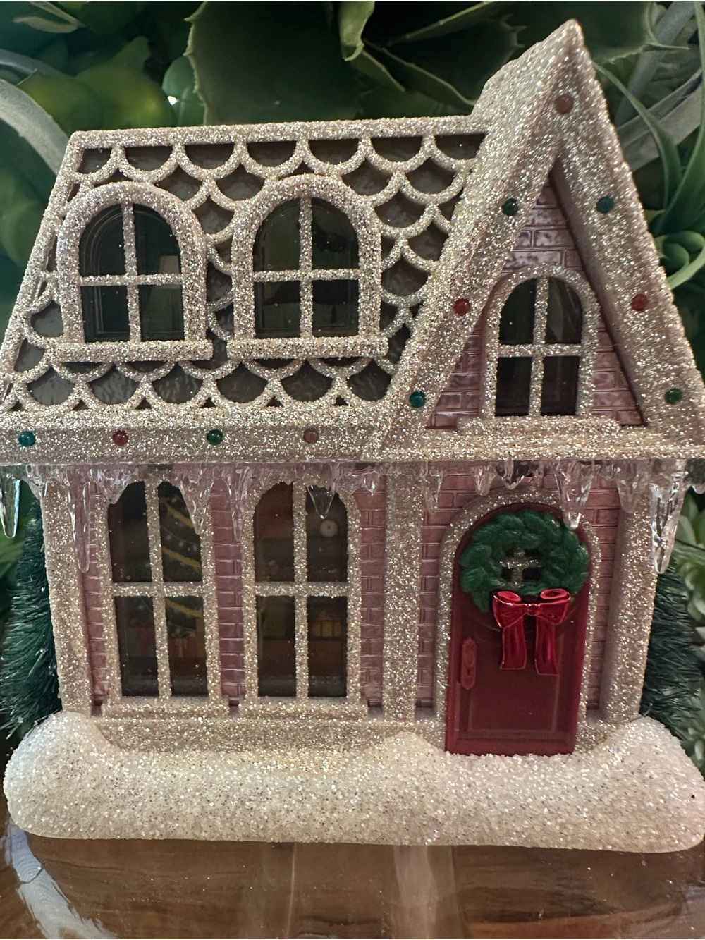Bath & Body Works Wallflower  -Glitter Holiday House with Green Wreath